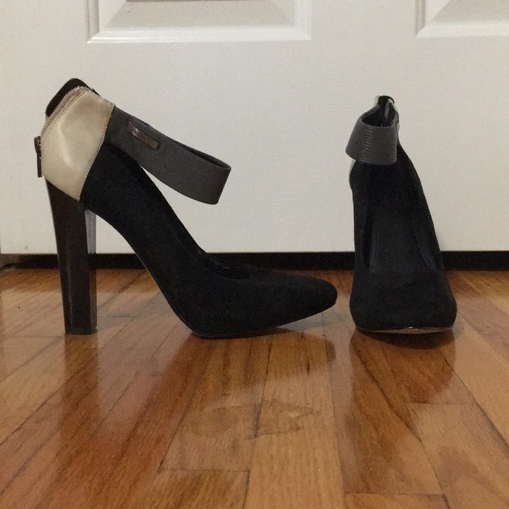 Calvin Klein pumps